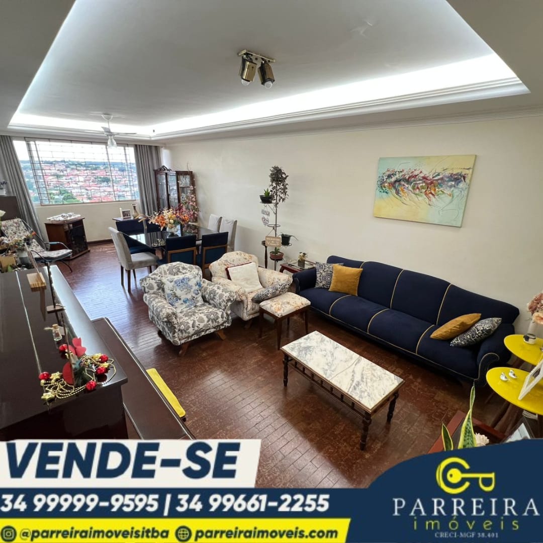 Vende-se apartamento amplo na Rua 20 c/ 13 e 15, no centro