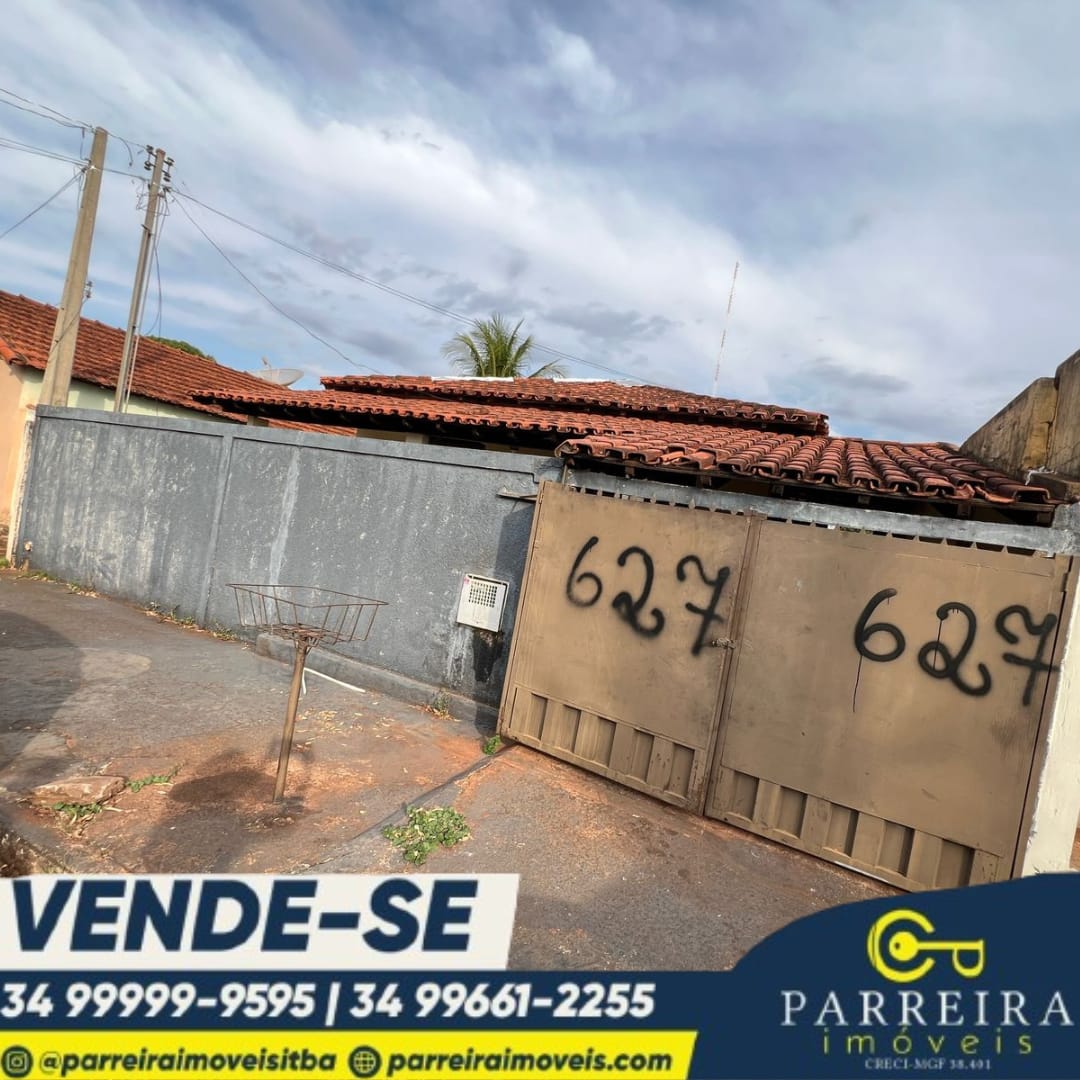 Vende-se casa no Bairro Central