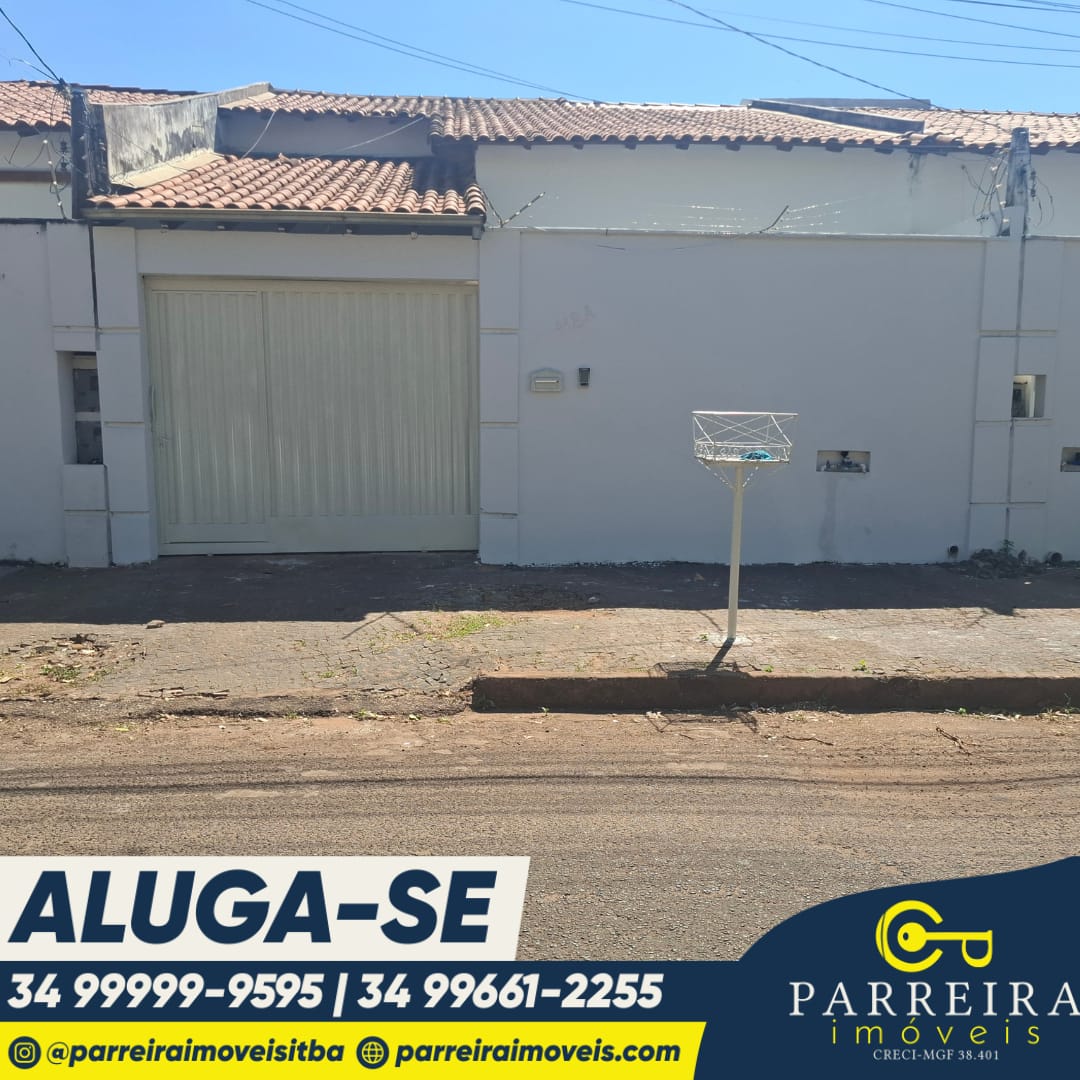 Aluga-se casa na Rua Dr. David Ribeiro de Gouveia em Ituiutaba-MG