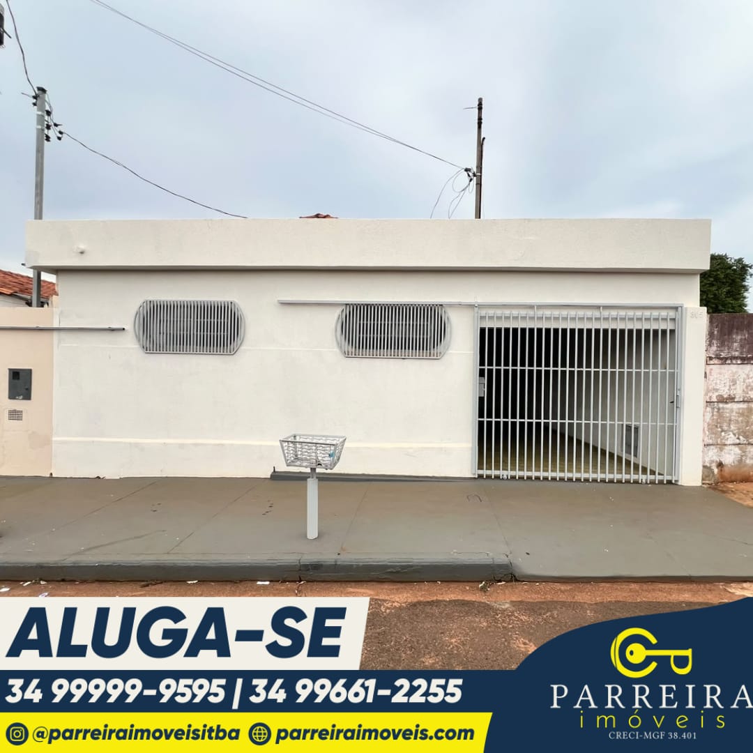 Aluga-se casa na 14 com 29 e 31 com 4 quartos centro